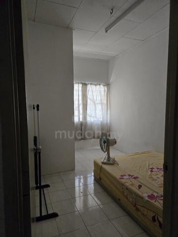 bilik taman seri murai spg ampat 1