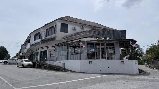 Double Storey Corner Shoplot at Taman Desa Bercham Ipoh 1