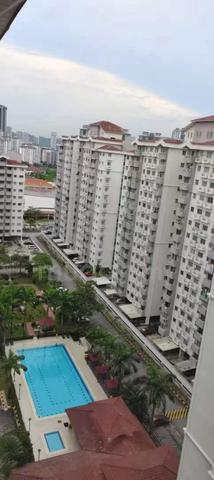 Medium Room at Jalil Damai Apartment Bukit Jalil Pavilion 2 For Rent 1
