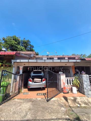 Teres Setingkat Taman Dato Rashid, Kuantan [RENOVATED] 1