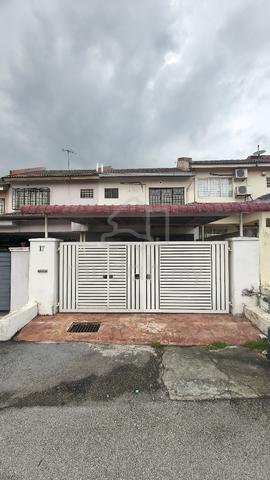 Double Storey Terrence House Taman Pinggiran Putra 1