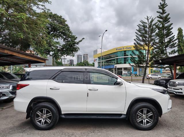 2022 Toyota FORTUNER 2.4 Diesel Facelift - 5