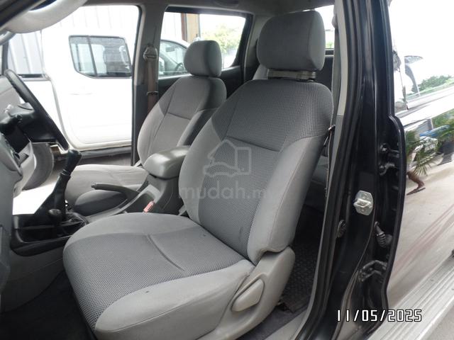 2010 Toyota HILUX 2.5 G DOUBLE CAB (M) - 4