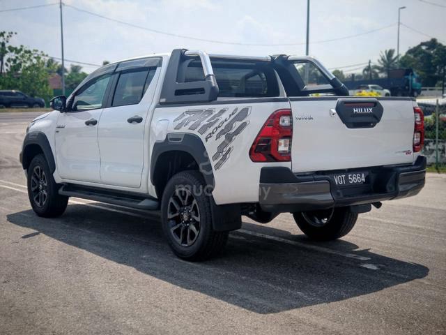 2025 Toyota HILUX 2.8 ROGUE MY20 (A) - 4