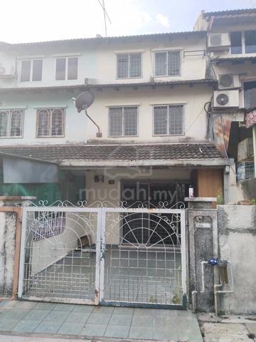 Desa Setapak 2.5 story house Walking to LRT Wangsa Maju station 1