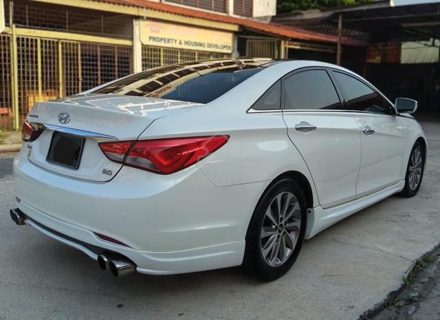 2013 Hyundai SONATA 2.0(A) PANANOMIC ROOF - 2