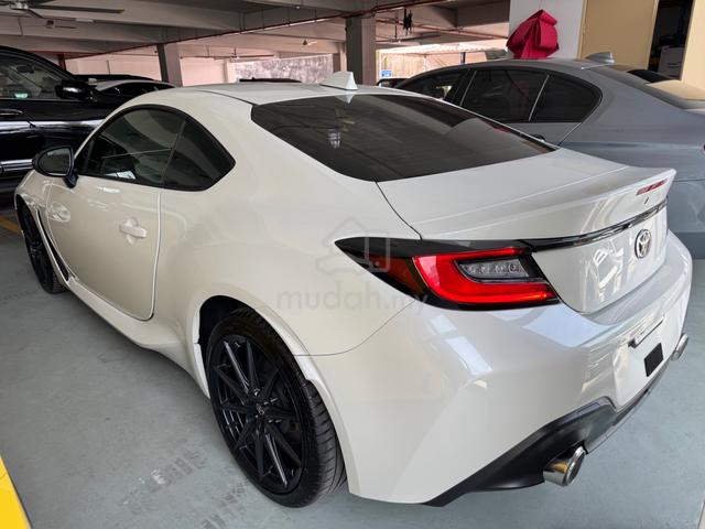 2023 Toyota GR86 2.4 RZ (M) White - 3
