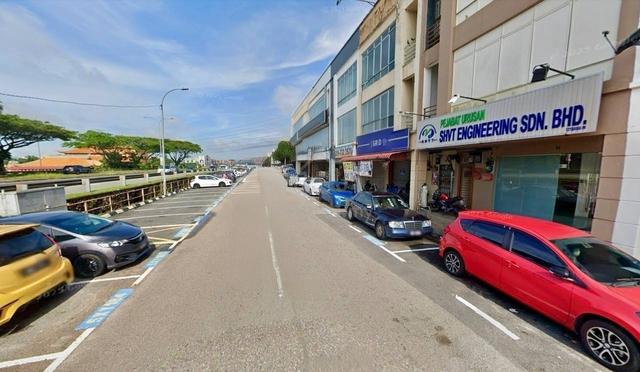 Nusa Bestari Three Storey Shop Lot Facing Main Road First Floor & 2nd 1