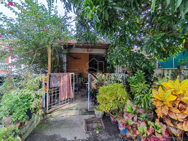 TERMURAH & FULL LOAN - 1 Storey End Lot Saujana Utama 1 Sungai Buloh 1