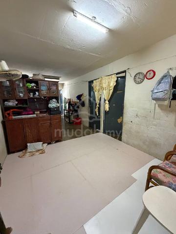 Flat Hamna 1