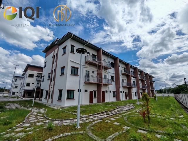 Gated & Guarded Upper Unit D Everglades Townhouse at Stutong For Sale 1