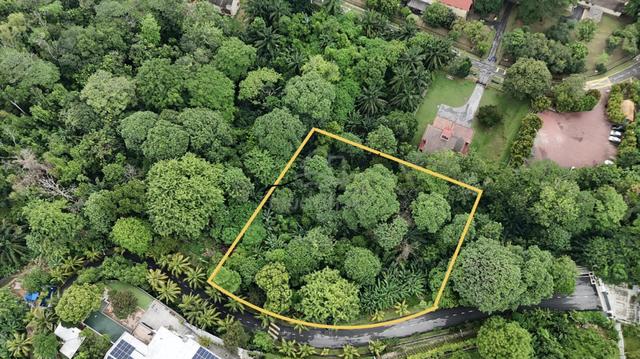Freehold open lot bungalow at bukit gasing petaling jaya 1
