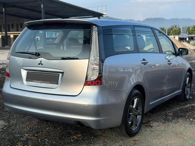 2008 Mitsubishi GRANDIS 2.4 FACELIFT (A) - 3