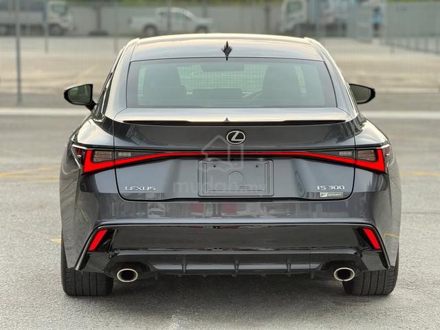 READY 2022 Lexus IS300 2.0 F-SPORT MODE BLACK (A) - 4