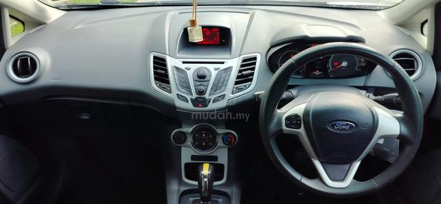 Ford FIESTA LX 1.6(A)ORI EXEC EDITION*CBU*r2013 - 3