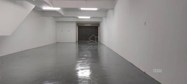 Facing Main Road Bandar Pinggiran Subang Seksyen U5 3 Sty Shoplot 1