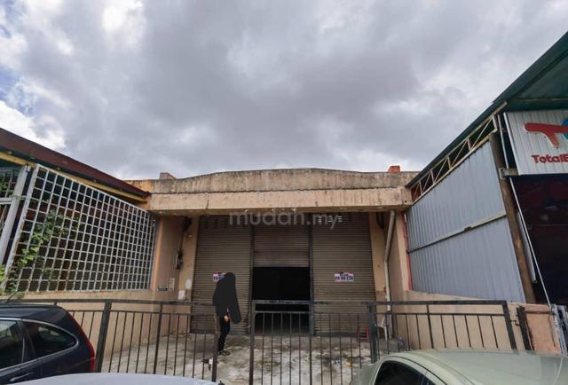 GRAB THIS! 1,679 SQFT Warehouse @ Taman IKS Duyong 1