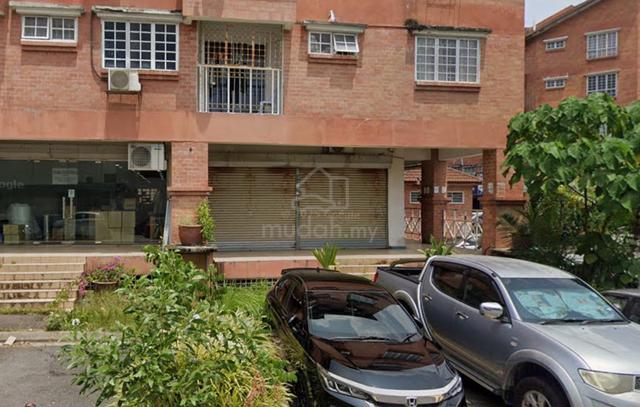 Shop corner lot Seri Kembangan suitable f&b retail puchong serdang 1