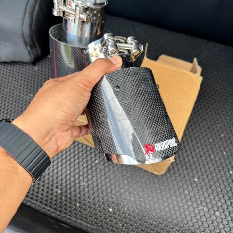 Akrapovic Exhaust Tips Carbon - photo 4 of 6