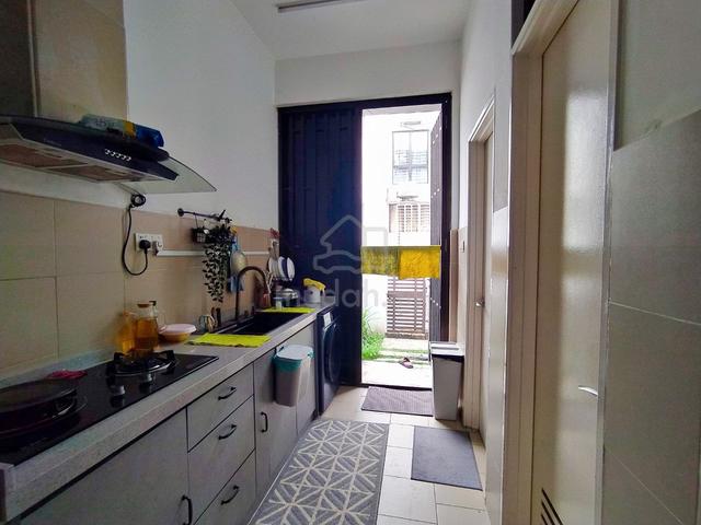 FACING OPEN Double Storey Garinia, Elmina Gardens Shah Alam 3