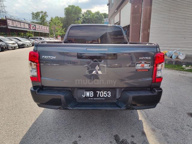 2023 Mitsubishi TRITON 2.4 VGT ATHLETE (A)LOW MILE - 3