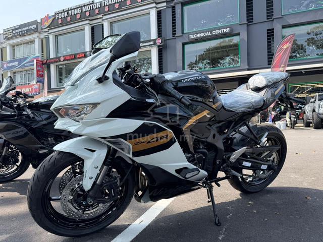 Carousel Image