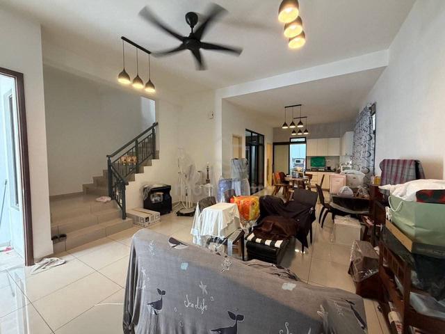 Garden Villa Taman Bukit Indah Cluster House 1