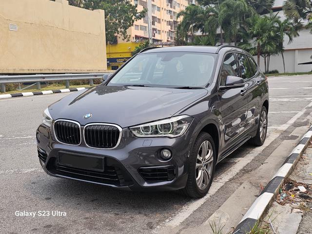 2017 BMW X1 2.0 sDrive20i R/Cam / Keyless Entry - 1