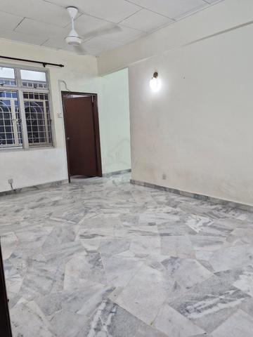 Goodyear Court 8 1