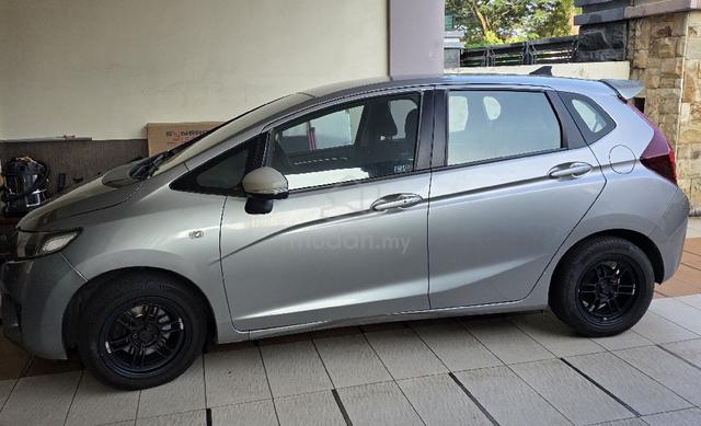2015 Honda JAZZ 1.5 E Direct Owner  - 2