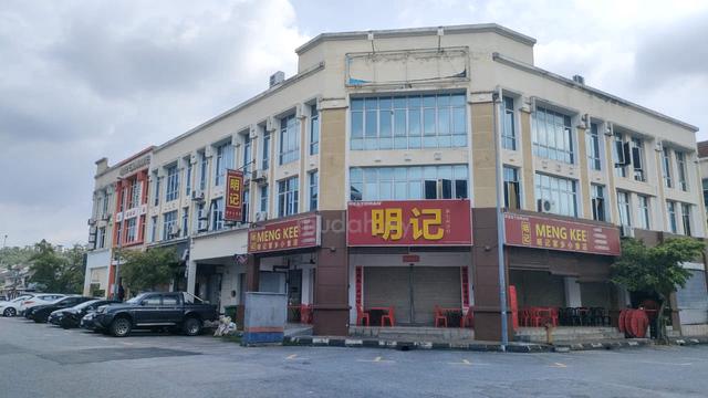 Bandar Puchong Jaya - 3 Storey Shop Lot for Sale 3