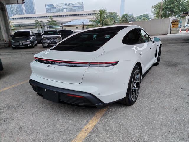 2024 Porsche Taycan Sedan New Facelift P/R Japan - 3