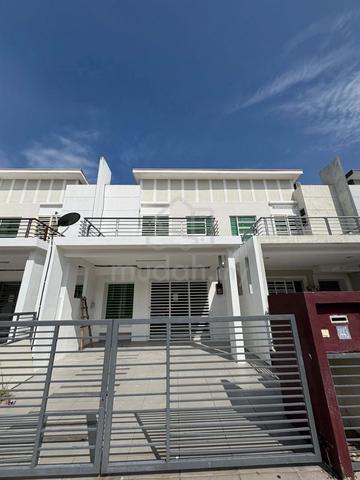 Nusari Aman 2 Storey | Freehold Non Bumi Lot Below Market 1
