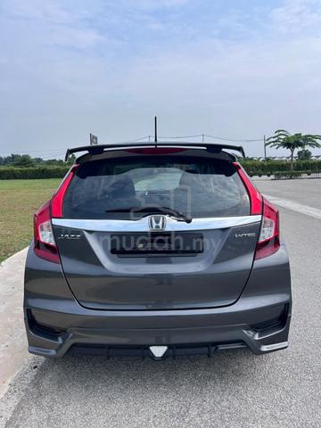 Honda Jazz 1.5 (A) — Tahun 2018 🚗 - 5