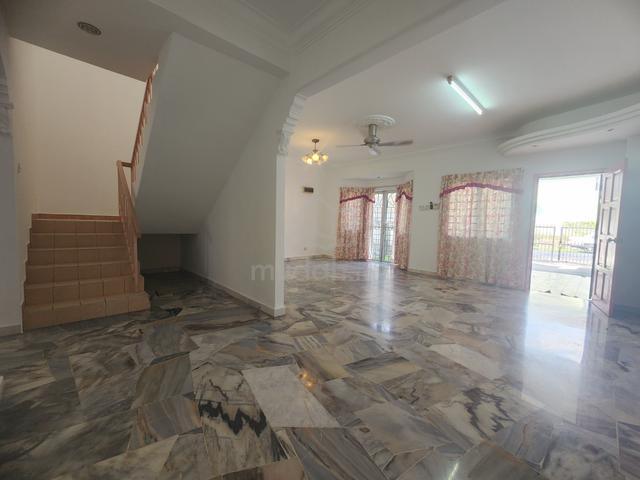Good Condition Full Loan 22 x 75 Taman Harmoni Kajang 5