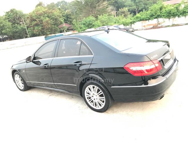 Mercedes Benz E200 1.8 CGI(A)LEATHER S/18"AMG RIM - 5