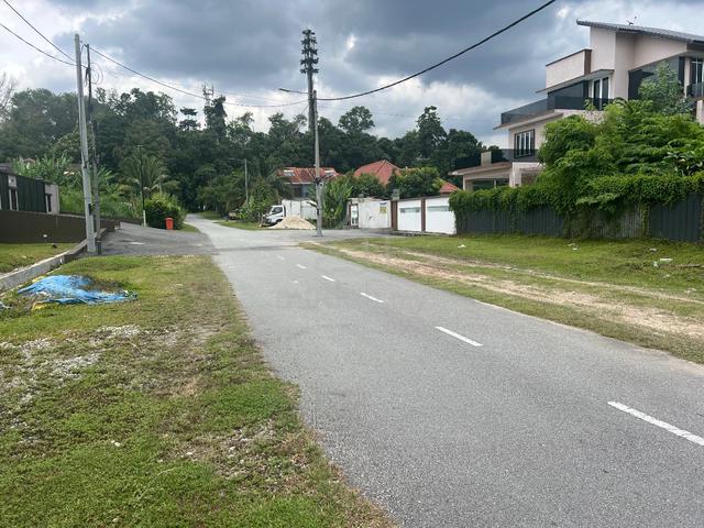 Premium Residential Flatland with Road Frontage at Nuri Indah Rasah Jy 1