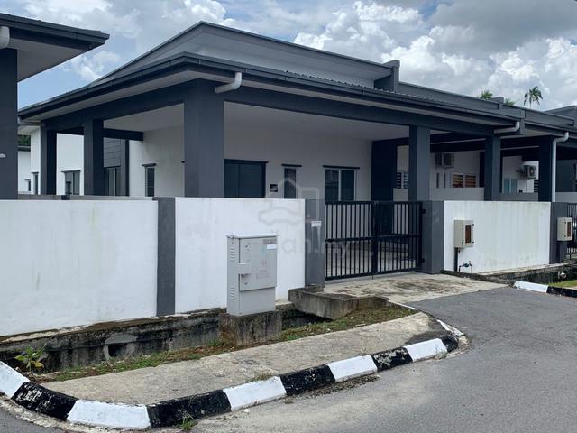 Single Storey For Rent at Stakan Mewah Kuching 1