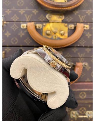 Carousel Image