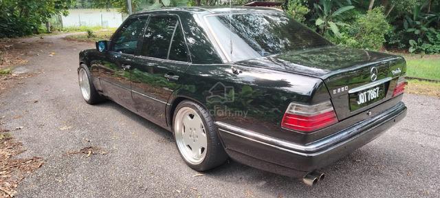 1995 Mercedes Benz E-CLASS 2.8 280 (CKD) W124 (A) - 1