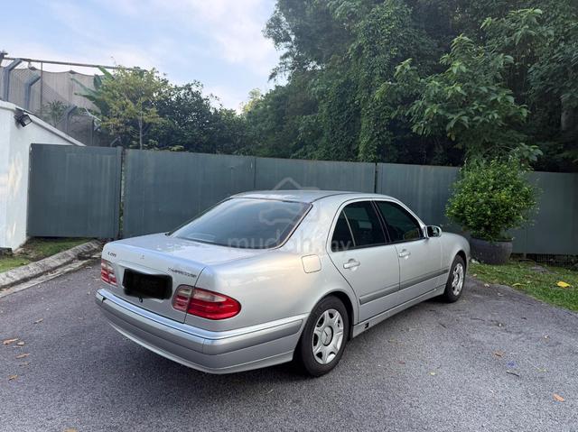 Facelift 2001 Mercedes Benz E200 2.0 A Kompressor - 2
