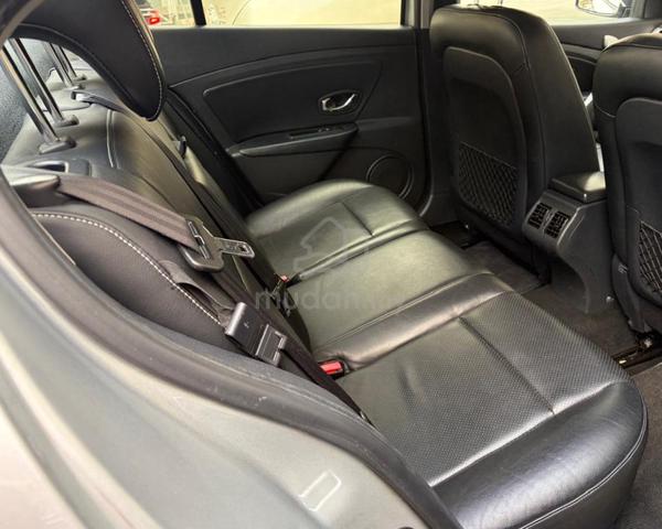 Renault FLUENCE 2.0(A)PREMIUM LUXURY EDITION*r2015 - 5