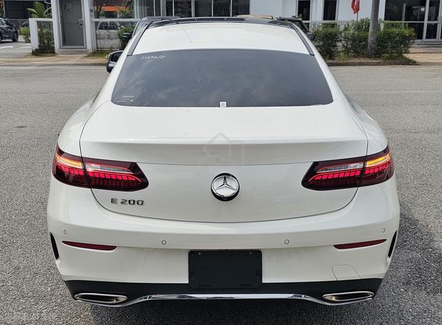 Mercedes Benz E200 1.5 EQ-BOOST AMG COUPE CHEAPEST - 4