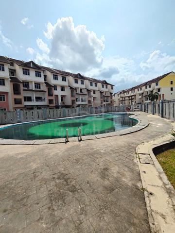Summer Park Townhouse @ Seri Alam 1