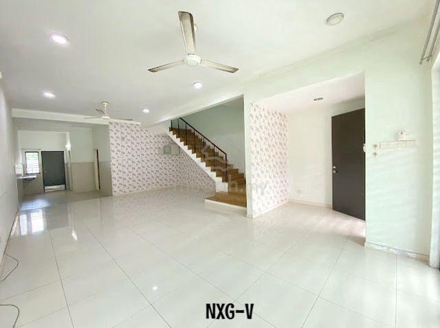 VALUE RENT !! 20x70 4R3B Nahara Double Storey House Bukit Raja Klang 1