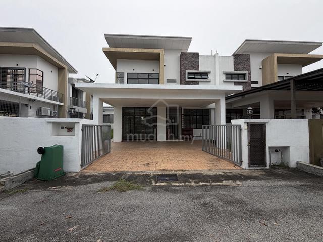 FREEHOLD SEMI-D RENOVATED UNIT @ Bandar Tasik Kesuma, Semenyih 1