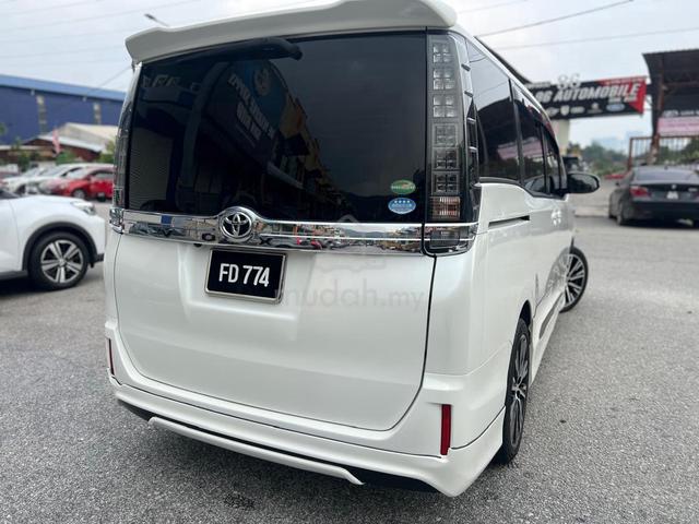 2016 TOYOTA VOVY X 2.0 (A) fully bodykit EZ LOAN - 2