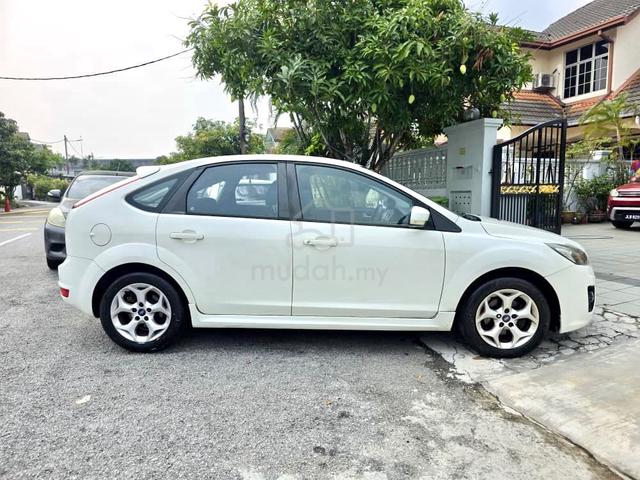 Ford FOCUS 2.0 SPORT FACELIFT (A) TIPTOP HATCHBACK - 5