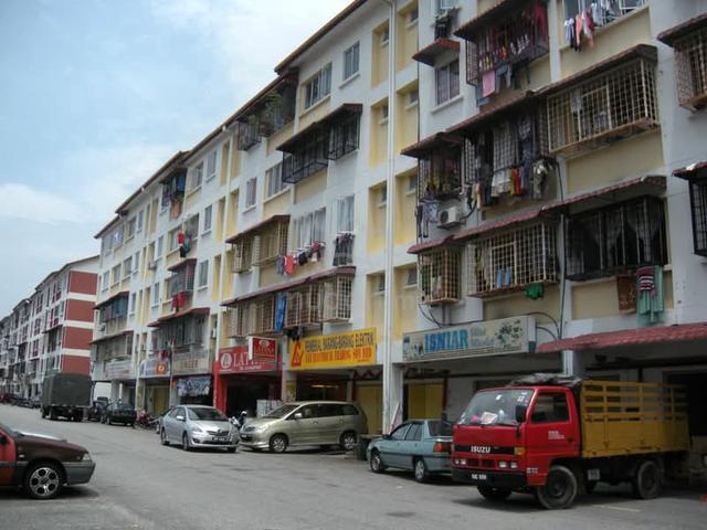 Taman Impian Indah Apartment (Balakong) 1