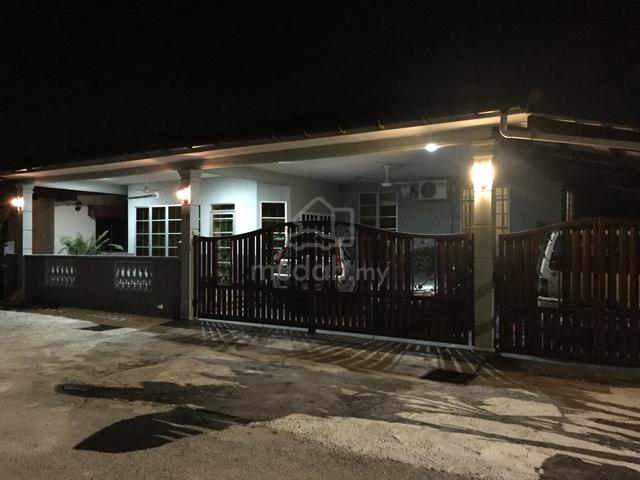 Renovated Single Storey House for Sale – Taman Sepakat, Kuantan. 1